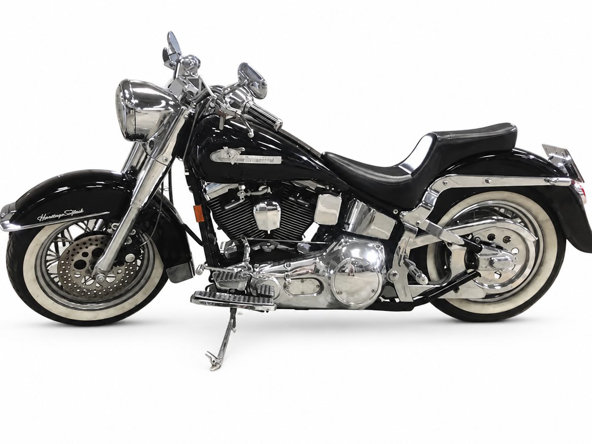 Alquiler Harley-Davidson Heritage Softail Special 1996 – lateral izquierdo con neumáticos de banda blanca